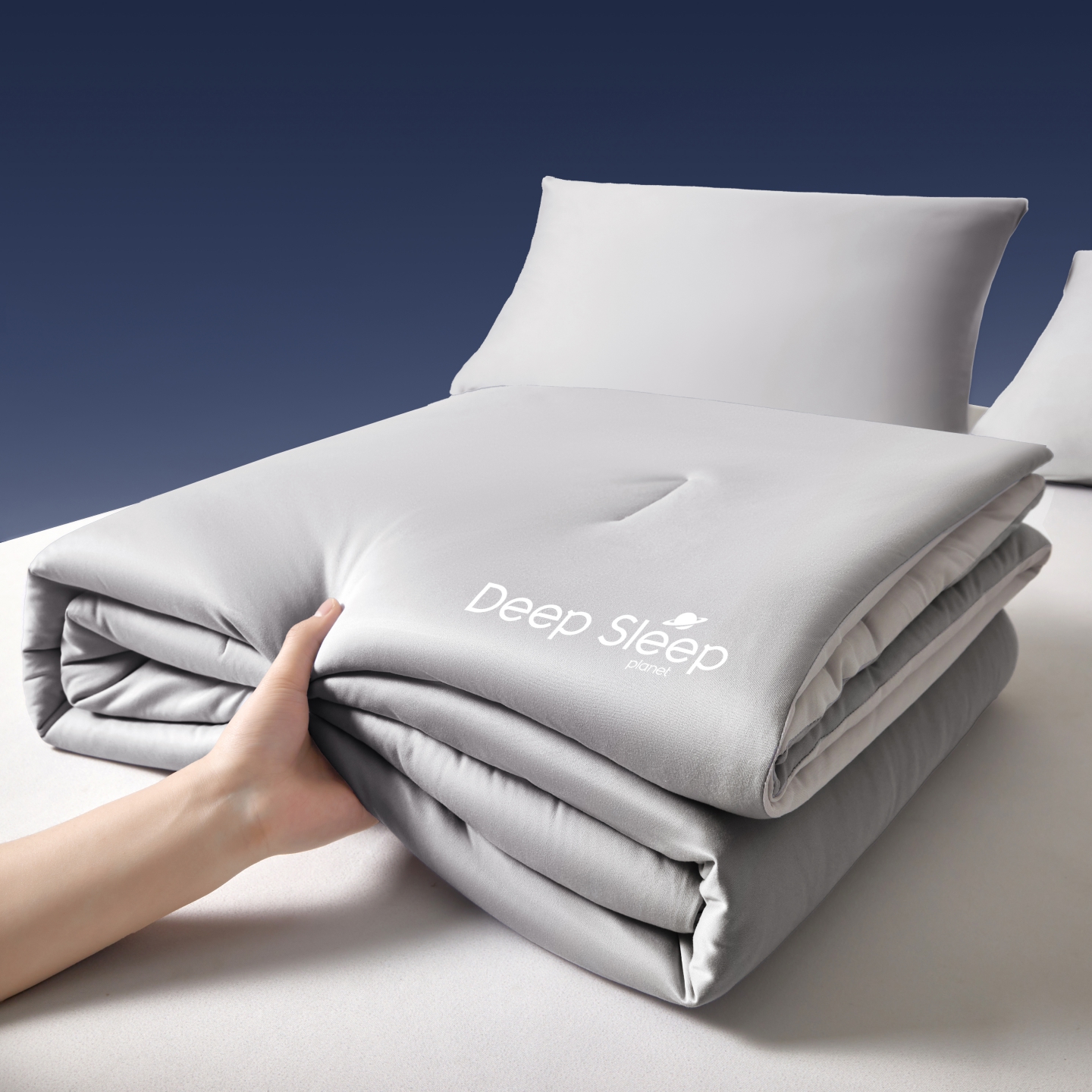 A Cooling Cotton Summer Quilt with Constant Temperature Control for Deep Sleep, an Air-conditioned Summer Quilt for Home Use, a Lightweight Quilt