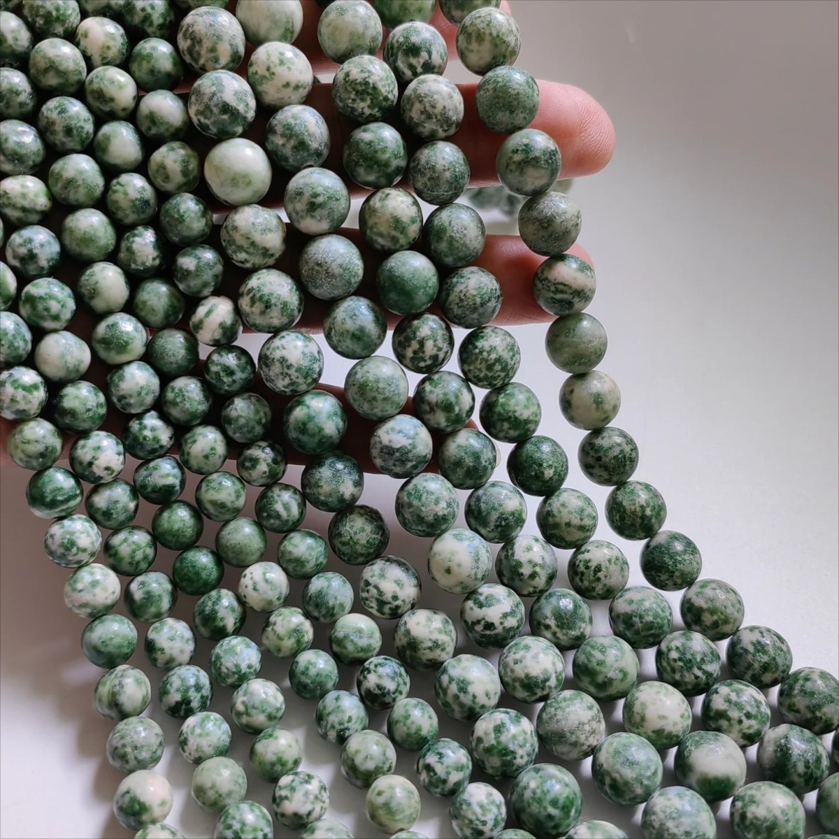 TEMU Green Stone Round Beads For Jewelry Making, Decorative Beads, Sizes 4mm To 10mm, Supplies, Durable And Versatile Craft Accessories, Suitable For