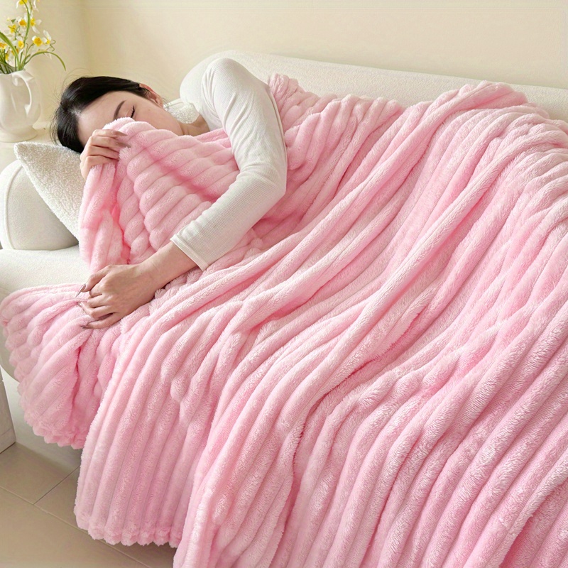 1 Oversized Flannel Blanket With Drawstring, White Thickened Fluffy Plush Sofa Throw, Summer Nap Blanket, For Outdoor Camping, Birthday Gift, Drawstring , Bringing You A Warm And Cozy Experience