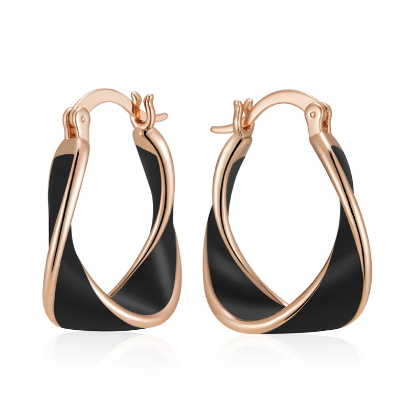 Women's Luxurious Golden Hoop Earrings, Elegant Design