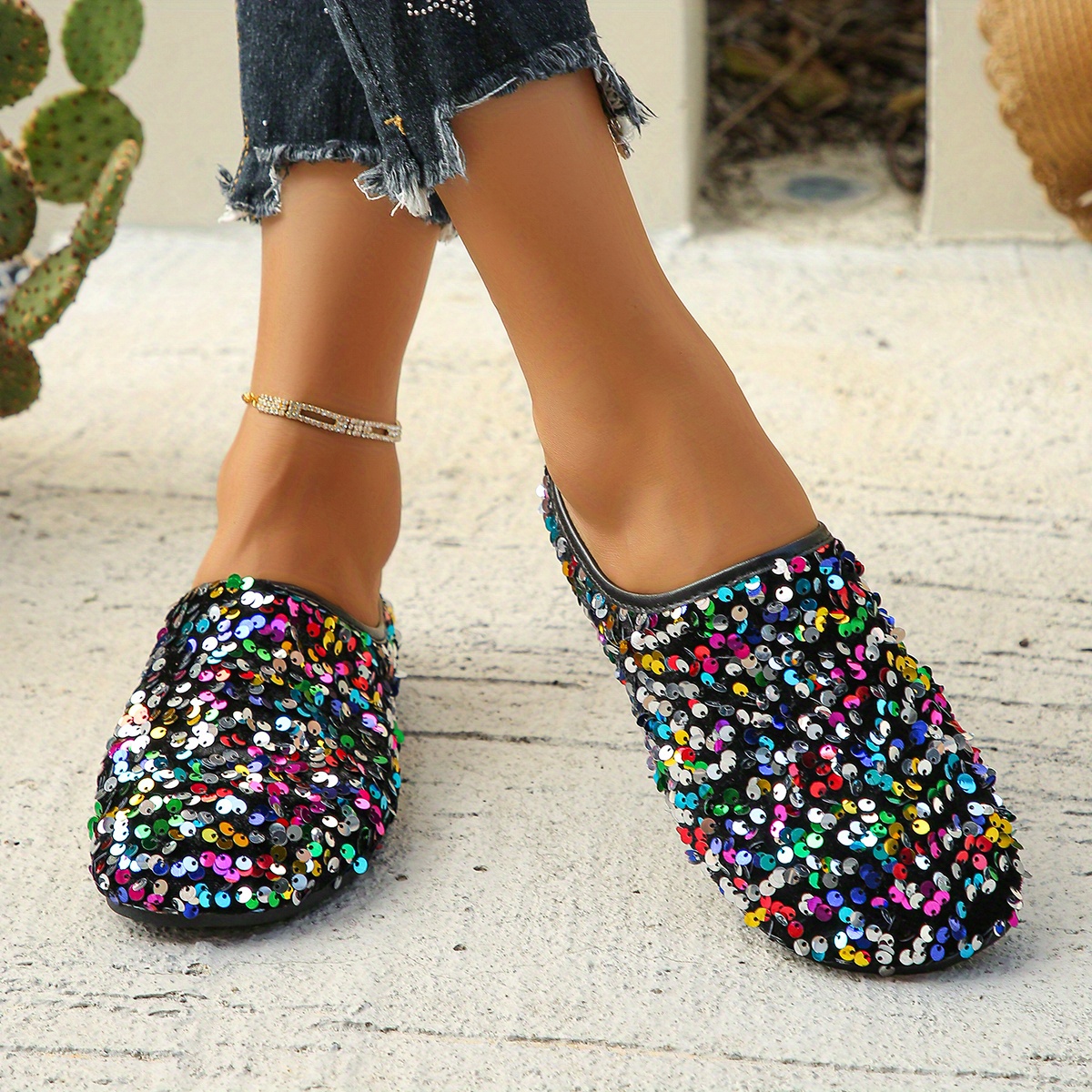 Women's Sparkly Sequin Mules Fashionable Slip-On Flats with Closed Toe,  Lightweight Comfortable for Casual Attire, Black Rubber Sole Spring and 
