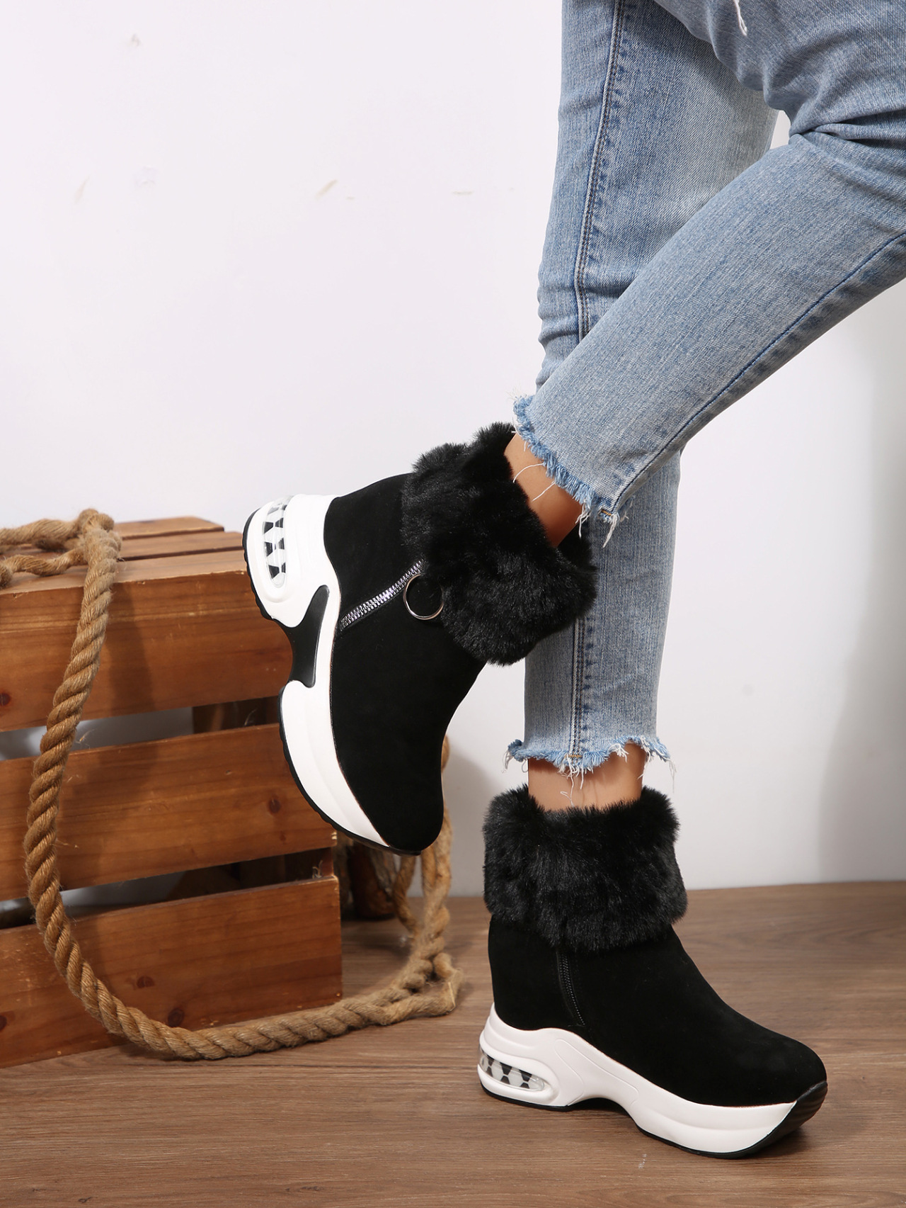 女士冬季保暖雪地靴，侧拉链设计，内衬抓绒 - 厚底坡跟，棕色/白色/黑色/灰色 - 防滑PVC鞋底，冷天、雪地及冰面缓震鞋垫 - 韩式冬季鞋，适合日常与正式装扮