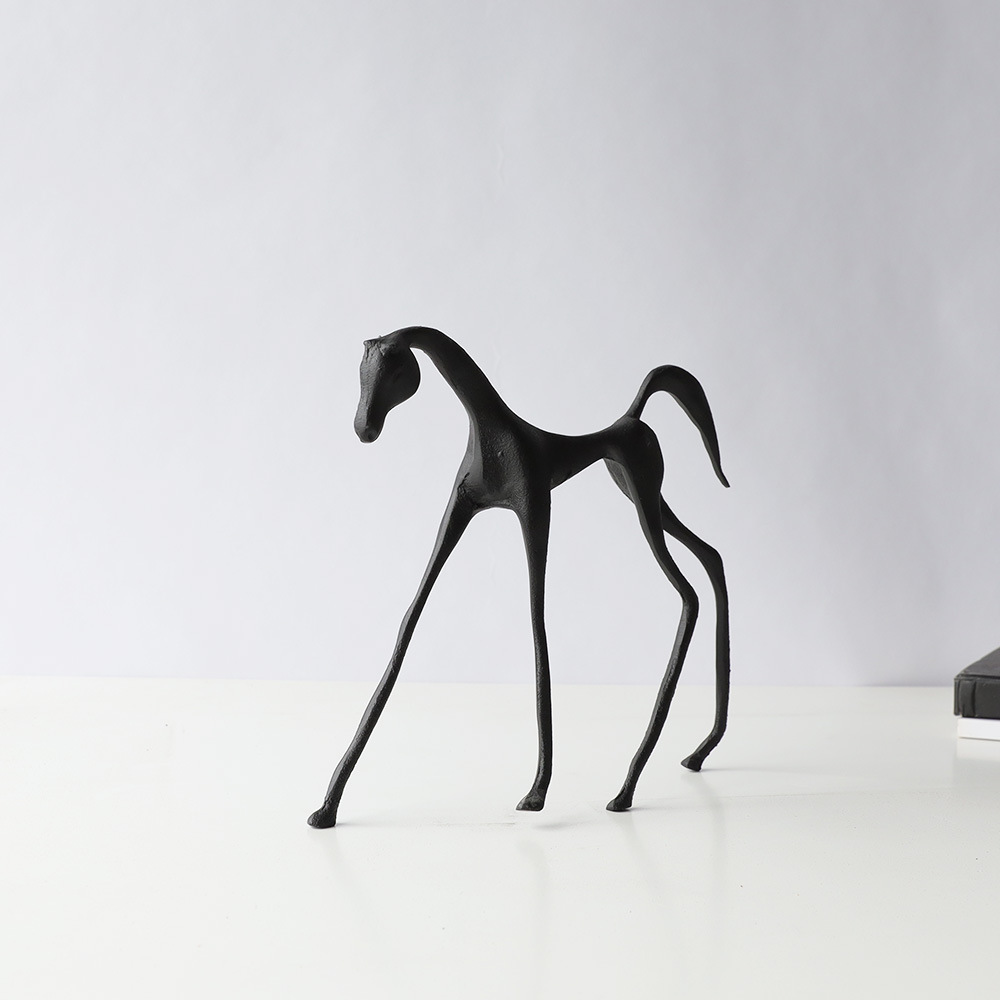 A European-Style Minimalist Geometric Metal Horse Figurine | Hollow Artistic Soft Decoration for Living Room Or Office Desktop Display, Modern Decor