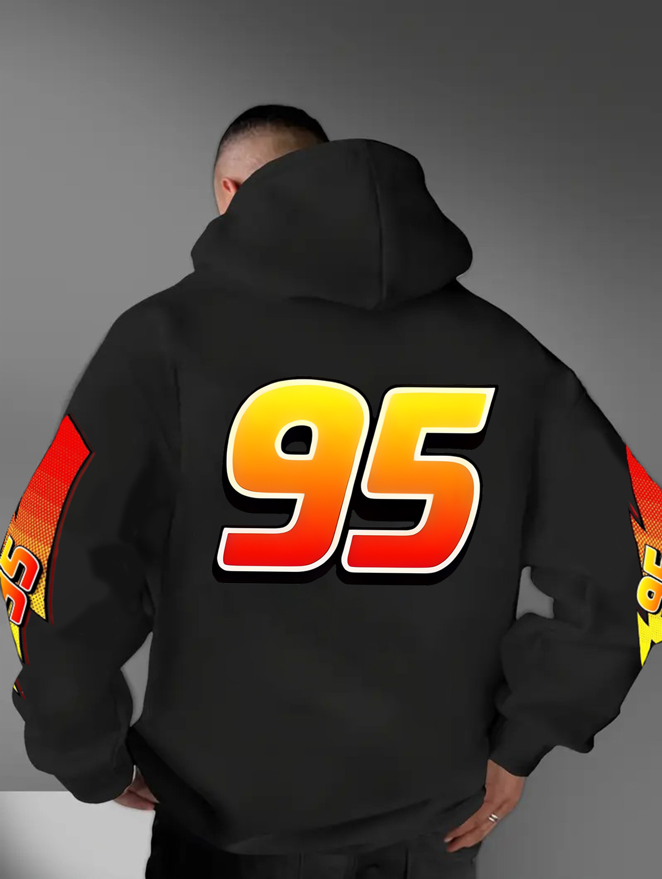   cars   95 grafische capuchon trui voor mannen - rood met geel & oranje vlamprint, losse pasvorm casual pullover, wasmachinebestendig, herfst/winter buiten- en casual kleding, comfortabele stof, cartoon karakter design, zachte materiaal, print hoodie, mannenmode 0