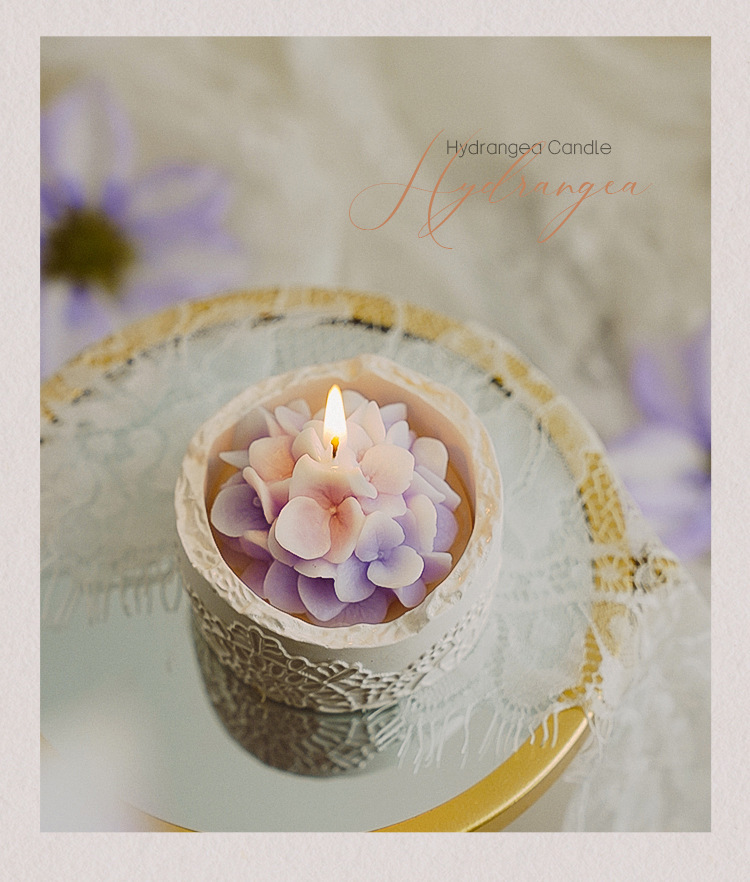 Candle in a Hydrangea Cup, Perfect for Women'S Day, Serves As a Fragrant Decorative Piece And Makes an Excellent Birthday Gift, Ideal for Celebrations And Gatherings