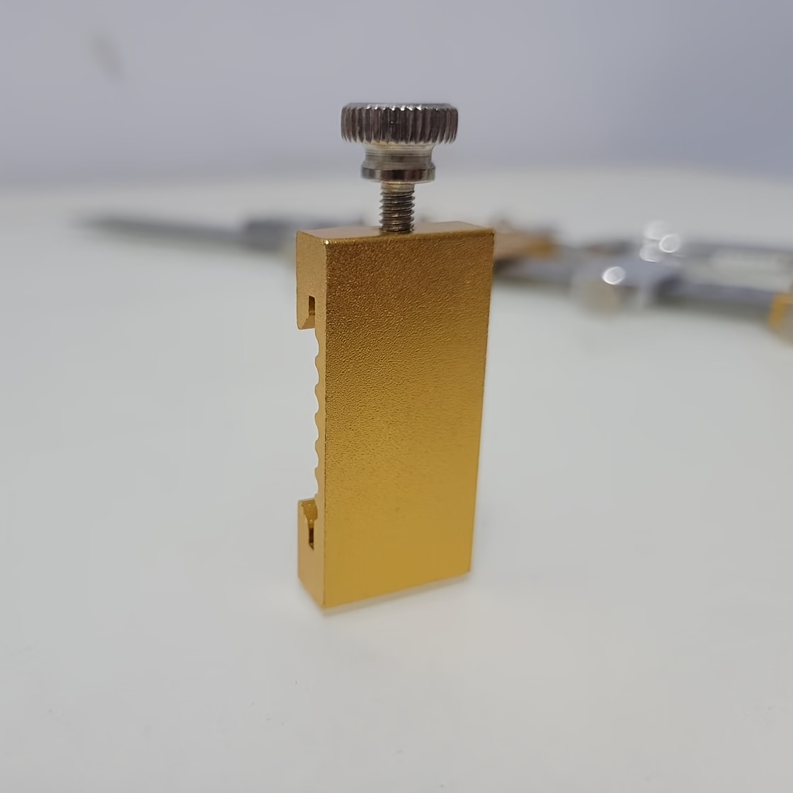 TEMU 1pc Golden Precision Positioning Block With Textured Grip, Adjustable Knob And Perforation Mechanism - Battery-free Woodworking Marking Guide,