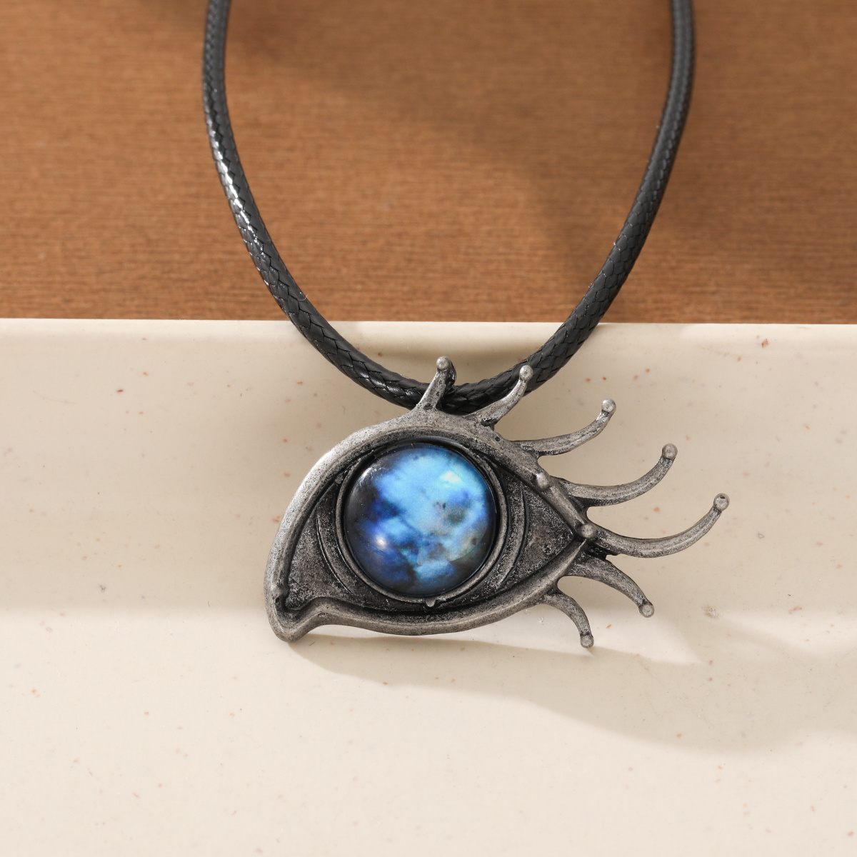 TEMU Retro Distressed Evil Eye Pendant Women's Necklace Suitable For Parties Gatherings Daily Trendy Cool Hip-hop Jewelry