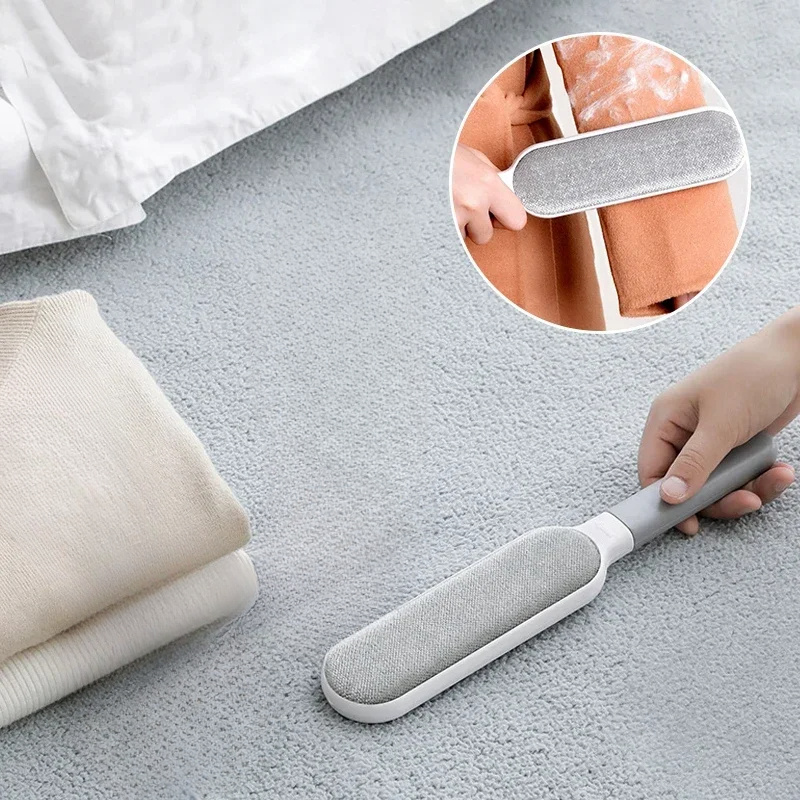 1pc handheld lint remover brush with ergonomic handle static free battery free operation for   cleaning of wool coats blankets quilts and carpets ideal for bedroom floor and fabric   clothing maintenance handheld cleaner staticfree brush lint remover for clothes details 1