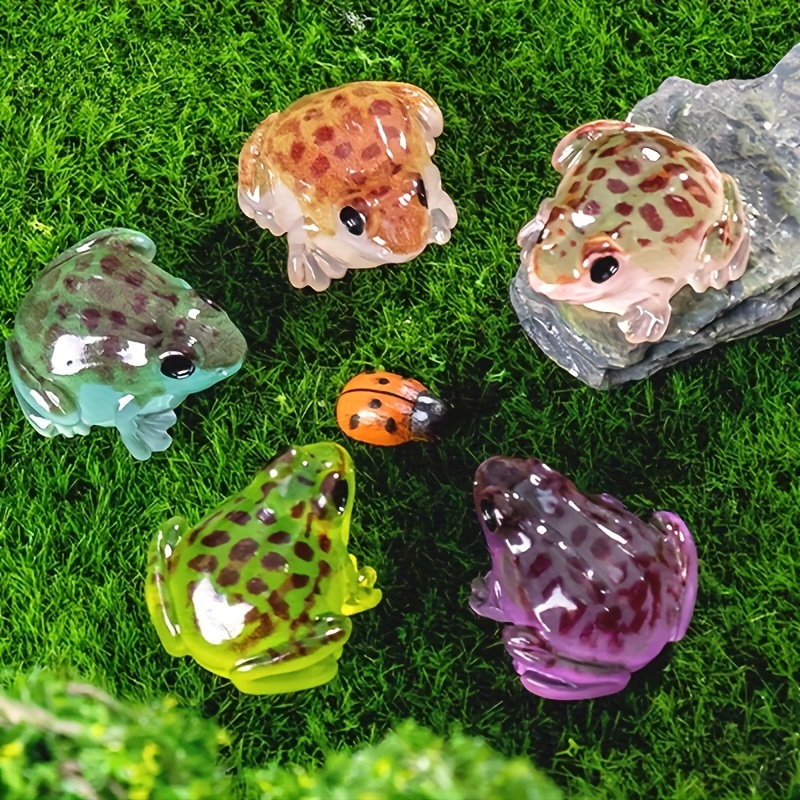 SYWHXY 28PCS Mini Resin Alpaca Figurines - Glow In The Dark Cute Alpaca Miniatures, Cupcake Toppers & Dollhouse Potted Plant Decor (10
