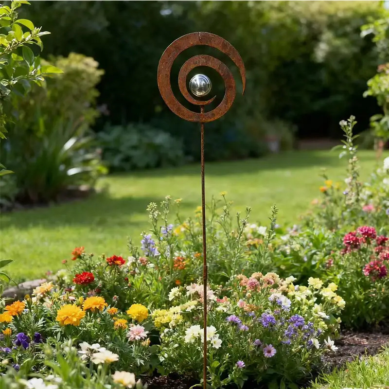E-shop Ein gerosteter, ringförmiger Edelstahlkugel-Gartenornament, geeignet für die Verwendung auf Rasenflächen, in Gärten oder während saisonaler