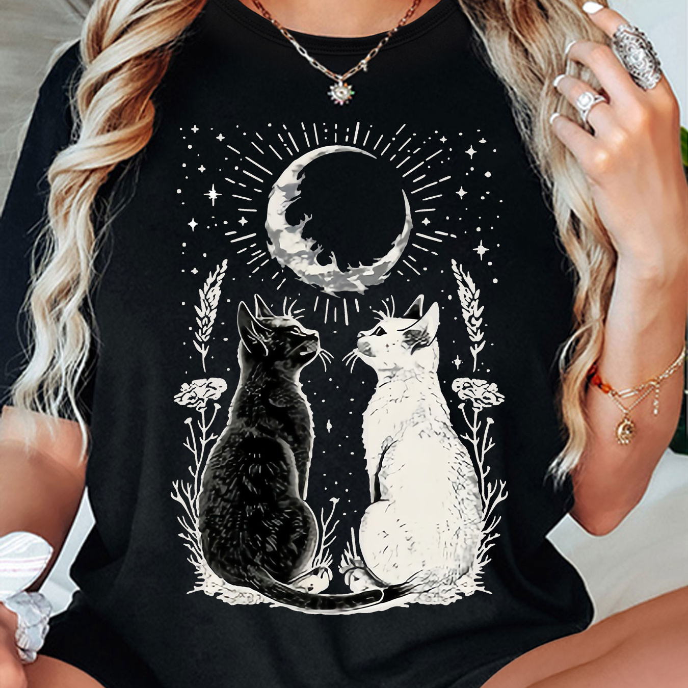 

And Moon Print Women's Clothing, Round Neck T-shirt, Casual Short Sleeved Sports T-shirt, Women's Clothing