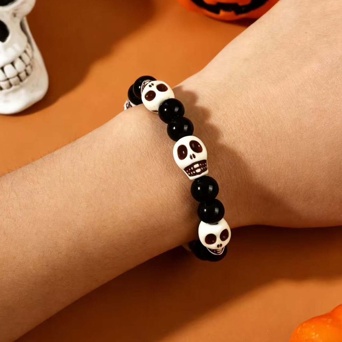 TEMU 1pc Elegant Hip-hop Halloween Gothic Style Skull Resin Beaded Bracelet, A Trendy And Exquisite Accessory, Suitable For Daily Commuting And Party