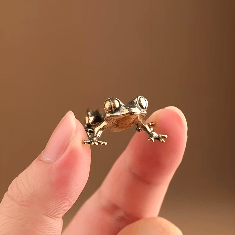 1pc vintage brass   decoration realistic textured frog tea pet for tea ceremony animal themed collectible for home office d cor durable tea accessory ideal for   gift brass toad figurine