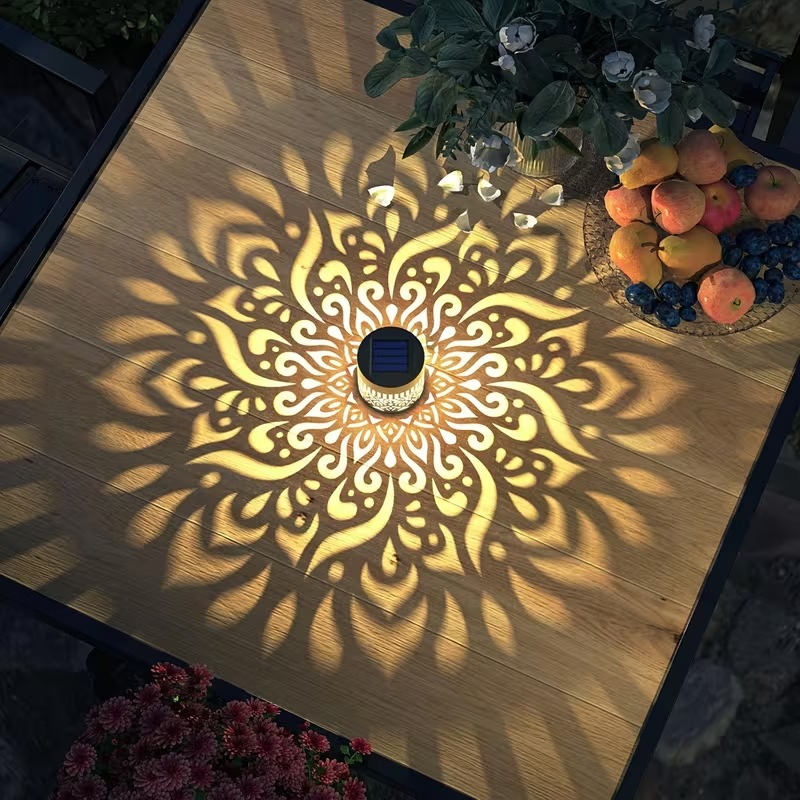 E-shop Solar-Mandala-Wandleuchte für den Außenbereich, IP65-Schutzart, kunstvolle Solar-Wandleuchte, Zaunleuchte Hofleuchte, geeignet für die