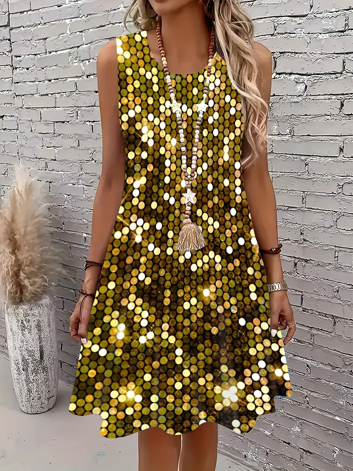 green emerald velvet dress Amazon.com: techcity Women's Metallic Shiny Dress Sparkle Flared Pleated  Mini Dress with Glasses Club Party Disco Dance Costume : Clothing, Shoes &  Jewelry