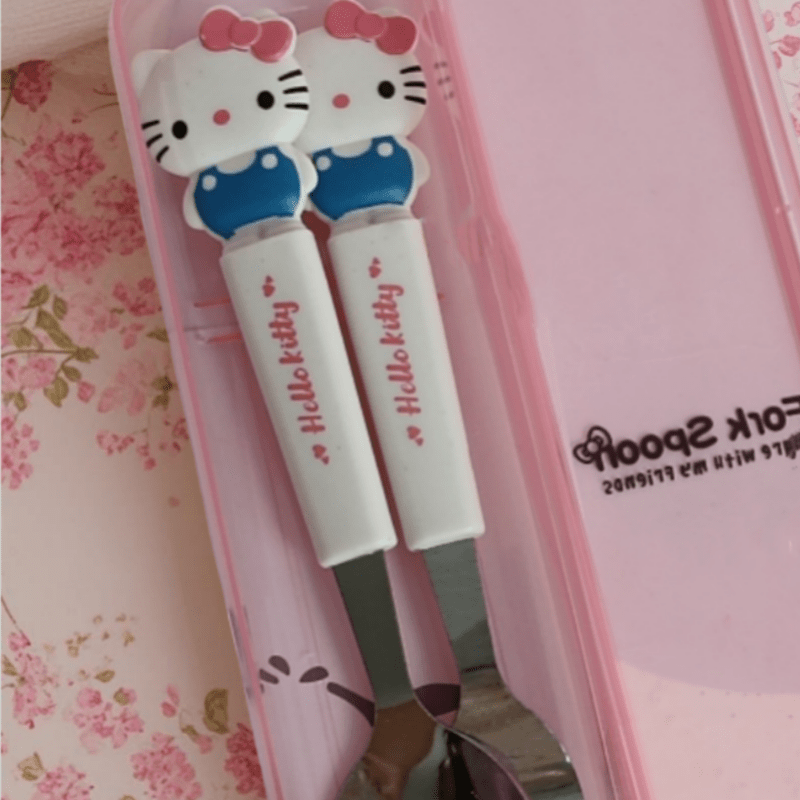 E-shop Sanrio Niedliche Schwarze Katze Kätzchen Serie Katzen-Cartoon Löffel Gabel Set: Edelstahl Küchenutensilien, 2-teiliges Set, geeignet für