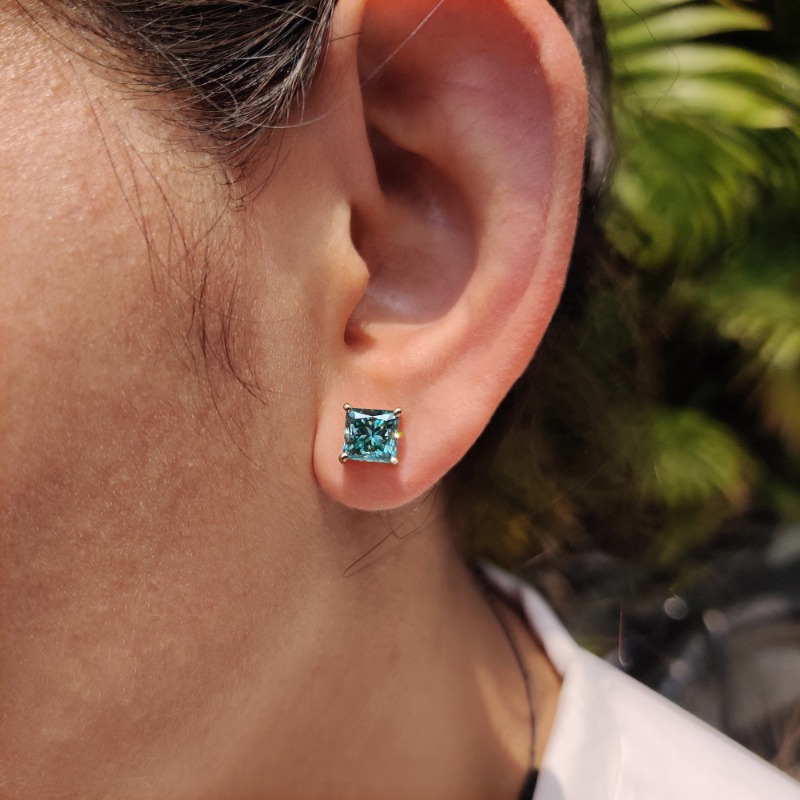 1pair 1Carat Classic 925 Silvery Blue-Green Princess Cut Moissanite Stud Earrings - Daily Wear and Ideal Anniversary or Christmas Gift for Women and Men