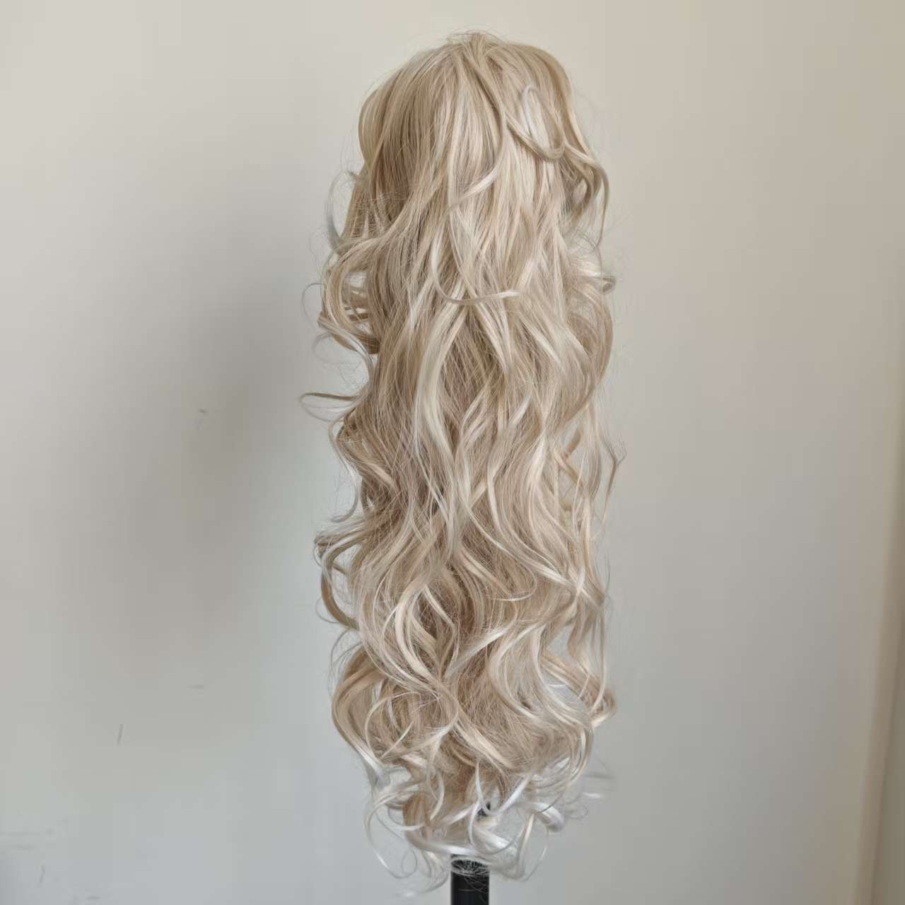 Image of 32inch Long Curly Wave Heat Resistant Fiber Synthetic Ponytail Hairpiece For Women Claw Ponytail Extension Hair Women Used