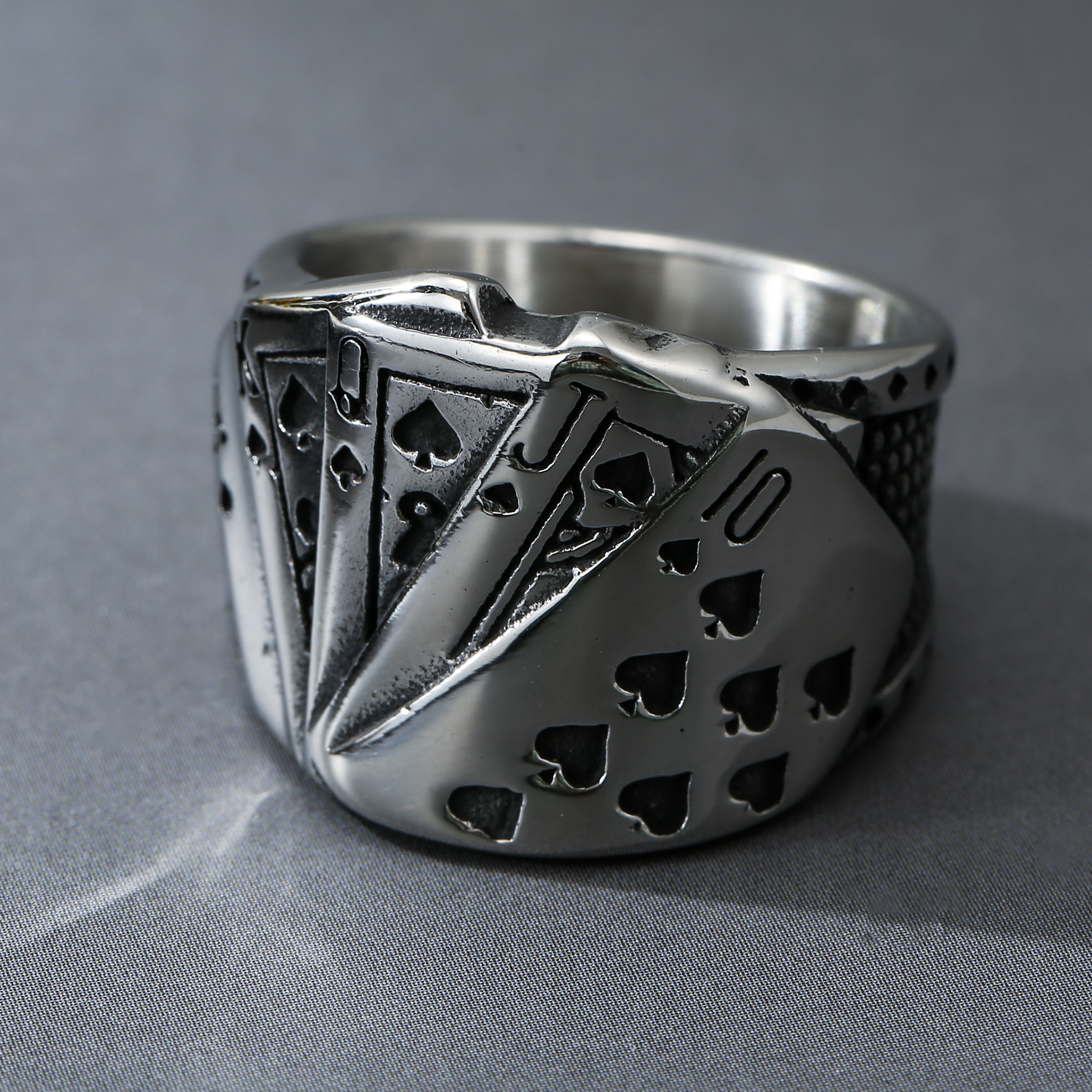 Image of Vintage Distressed 304l Stainless Steel Spades For Men, Engraved Closed Band, Finger Jewelry For Daily Wear