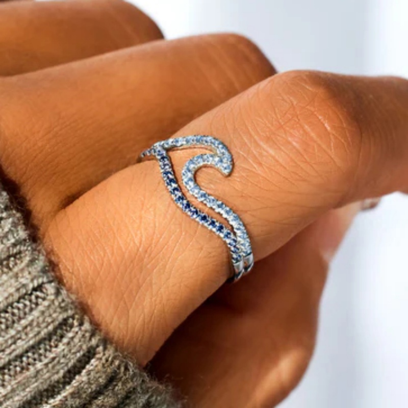 Women's Gradient Blue Synthetic Zirconia Ocean Wave Ring, Elegant Gift