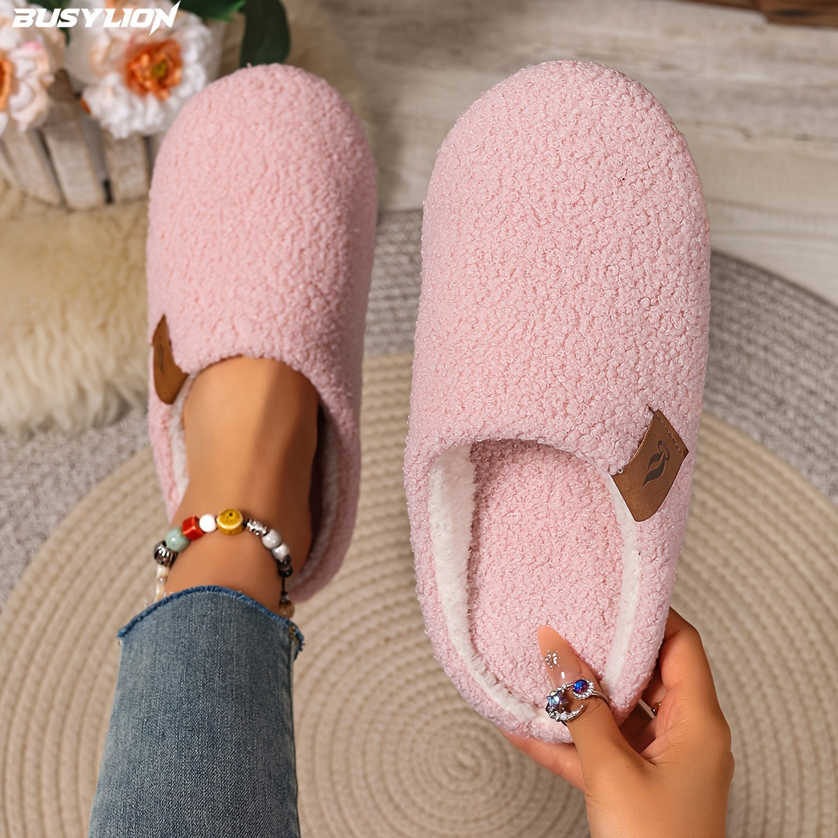 TEMU Pantoufles d'intérieur automne-hiver pour femmes, couleur unie, peluche douce et chaude, chaussures d'intérieur chaudes et faciles à enfiler,