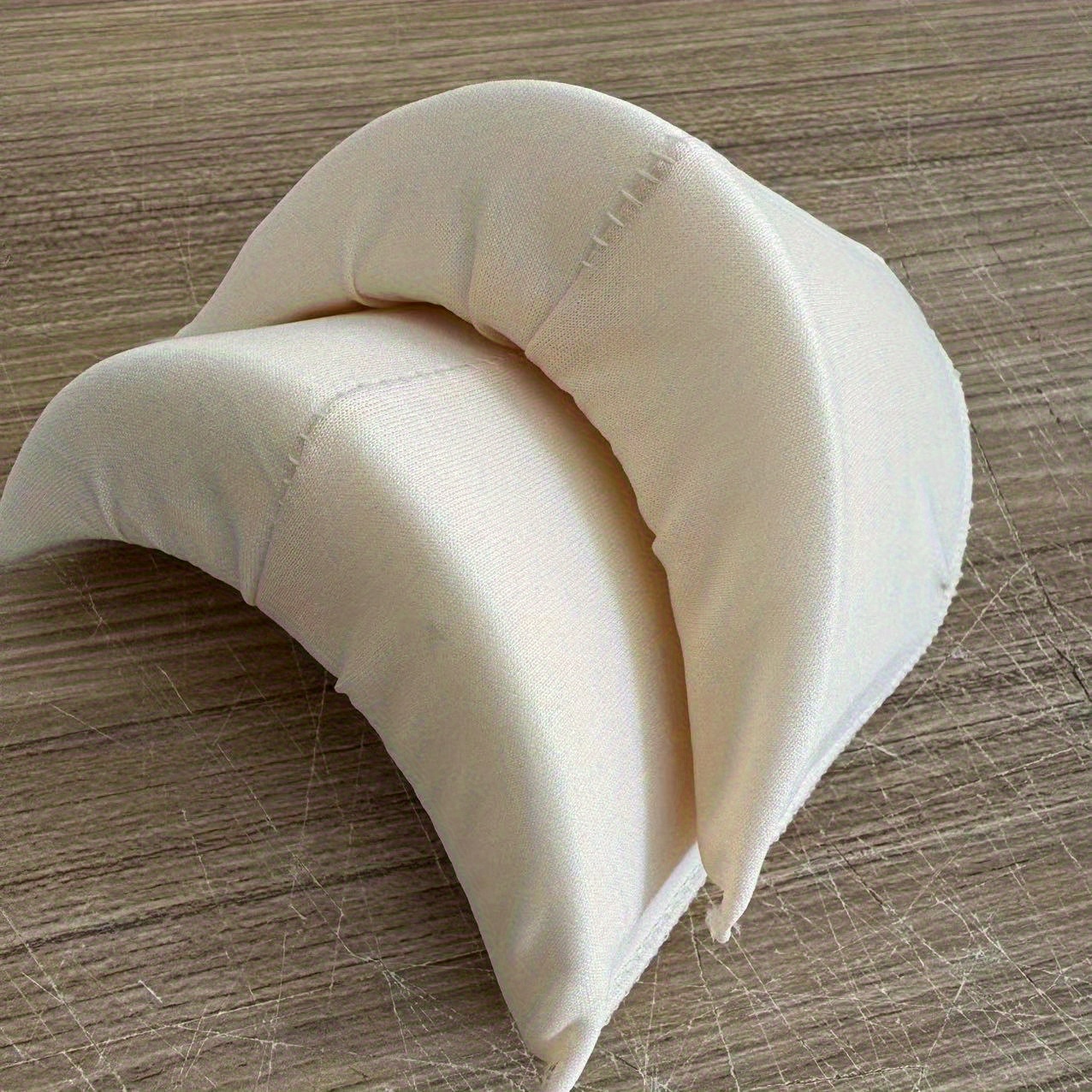 TEMU 2pcs Thickened Sewn Shoulder Pads - Ergonomic Posture Support, Sponge Cushioning For Jackets, & Fashion Clothing - Unisex For (black & White)