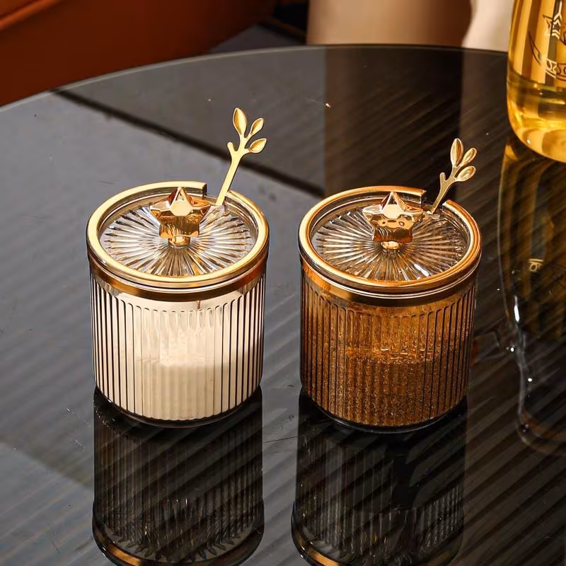 1pc plastic household restaurant living room kitchen storage jar spice container food storage jar seasoning jar spice bottle salt jar pepper and msg jar kitchen supplies kitchen accessories sealed jar kitchen freshness preserving sealed jar for salt sugar essence chili powder suitable for outdoor wedding party gift birthday details 2