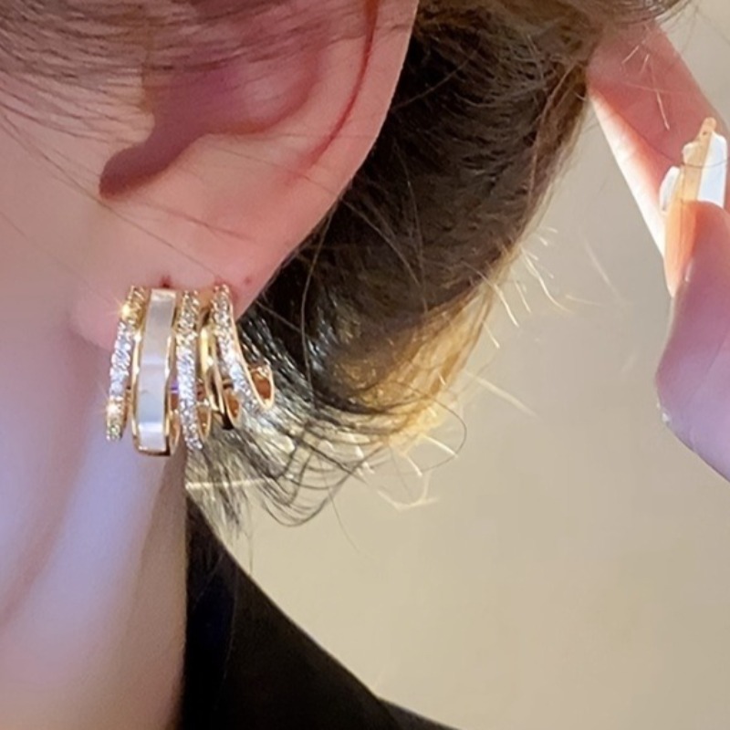 Luxury Inlay Blingbling Zirconia White Enamel C-Shape Stud Earrings