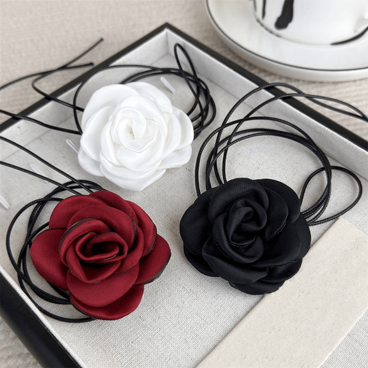 TEMU Set de 3 piezas de collar de tela con rosa, moderno y versátil, ideal para usar en múltiples ocasiones. para fiestas, uso diario, regalo de o