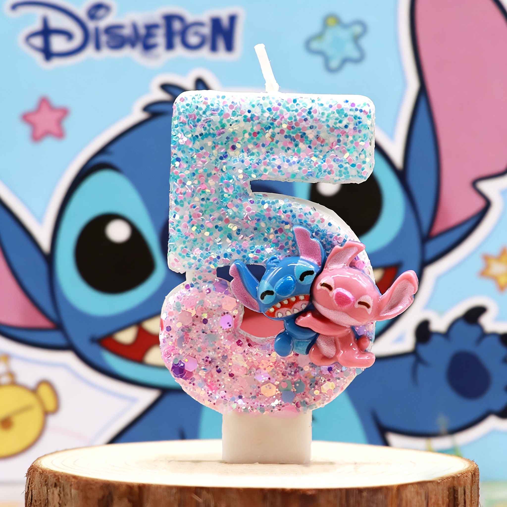 E-shop Festtagsdekorationen > Dekorative Plaketten und Ornamente Disney Stitch und Engel Kombination Glitzernde Paillettenpreise, Zahlen 0 bis 9,