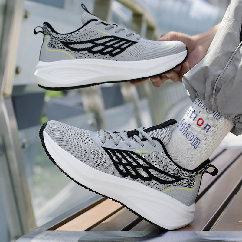 Men's Lightweight Breathable Running Shoes with Wide Toe Design