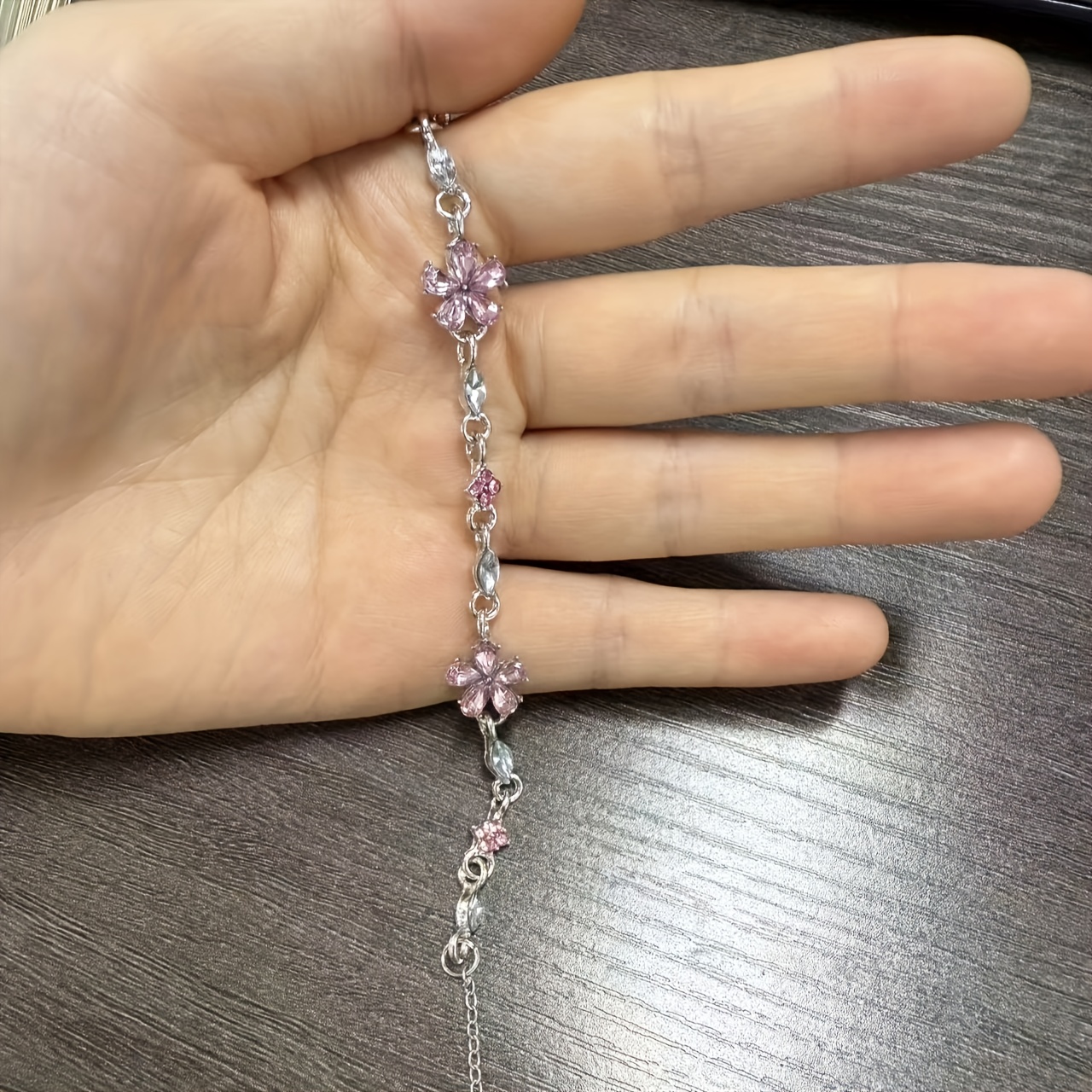 TEMU [Una Especificación] 1pc Pulsera de Cadena de Rosa para Mujer, Pulsera de de Pétalo Cuadrado y Ajustable de Moda - Regalo Ideal para las Fiestas