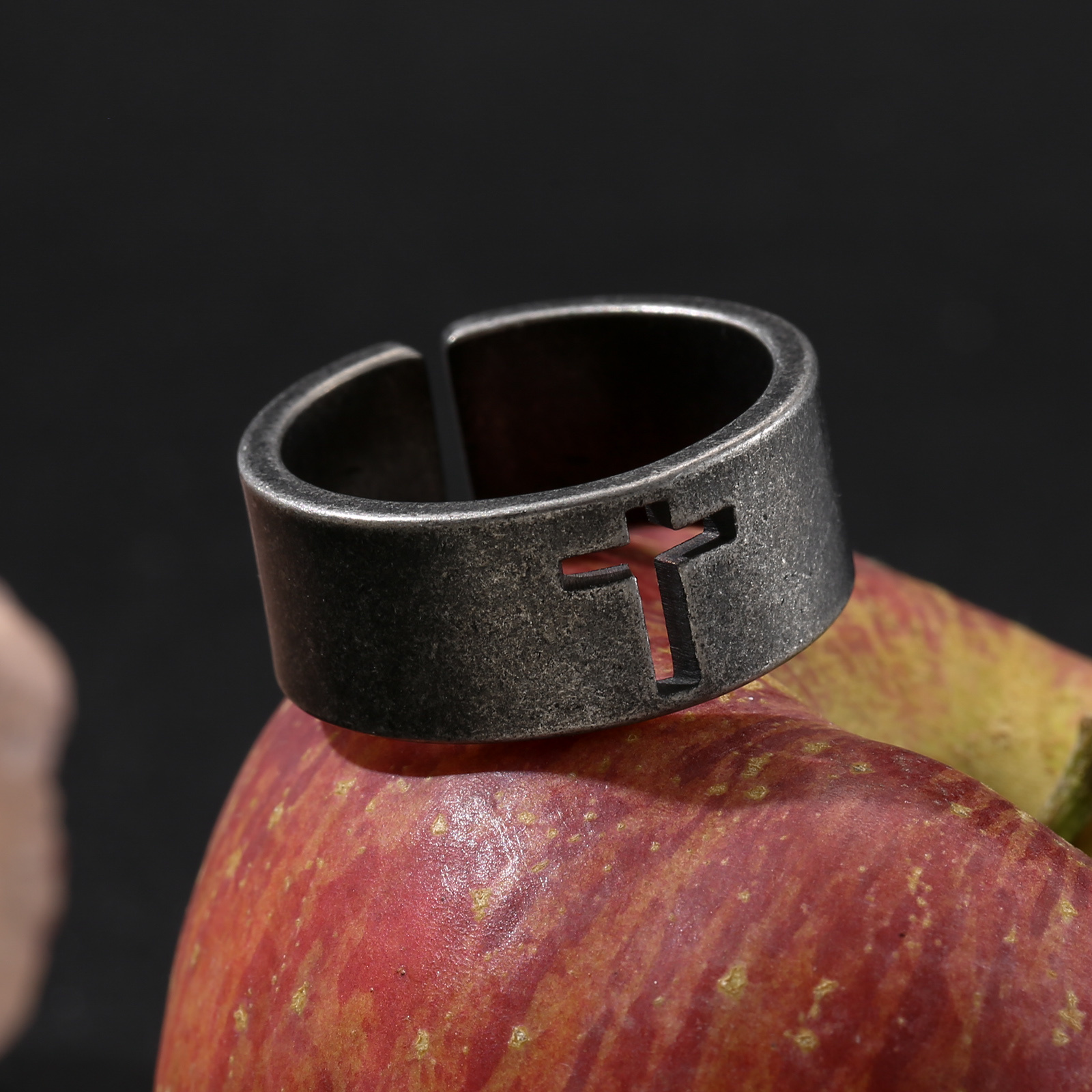 Image of Vintage Cross Men Women 316l Stainless Steel Hollow Out Cutout Band Ring Fashion Accessory Gift