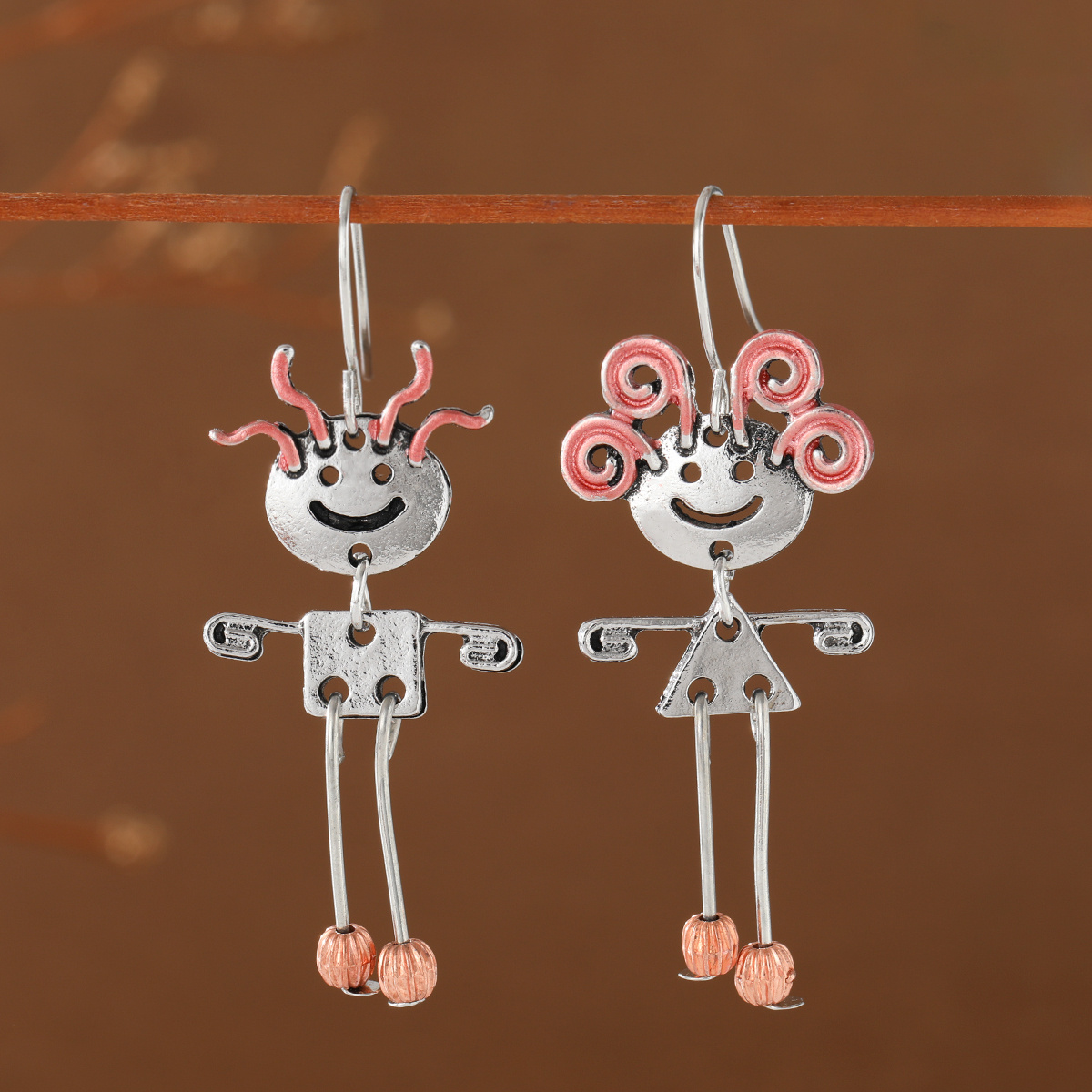 TEMU Boucles d'oreilles pendantes mignonnes avec pendentif visage de couple asymétrique de dessin animé pour femmes, adaptées pour un usage , les