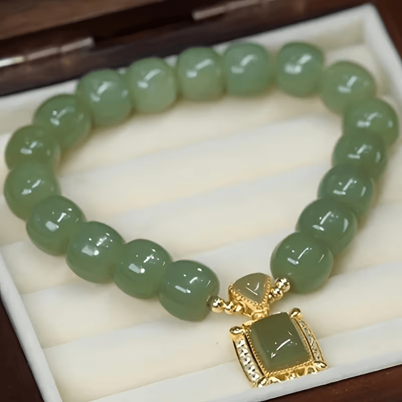 TEMU Elegant Green Jade Beaded Bracelet With Imitation Jade Pendant - A Versatile Fashion Accessory For Women, Suitable For Daily Wear And Special