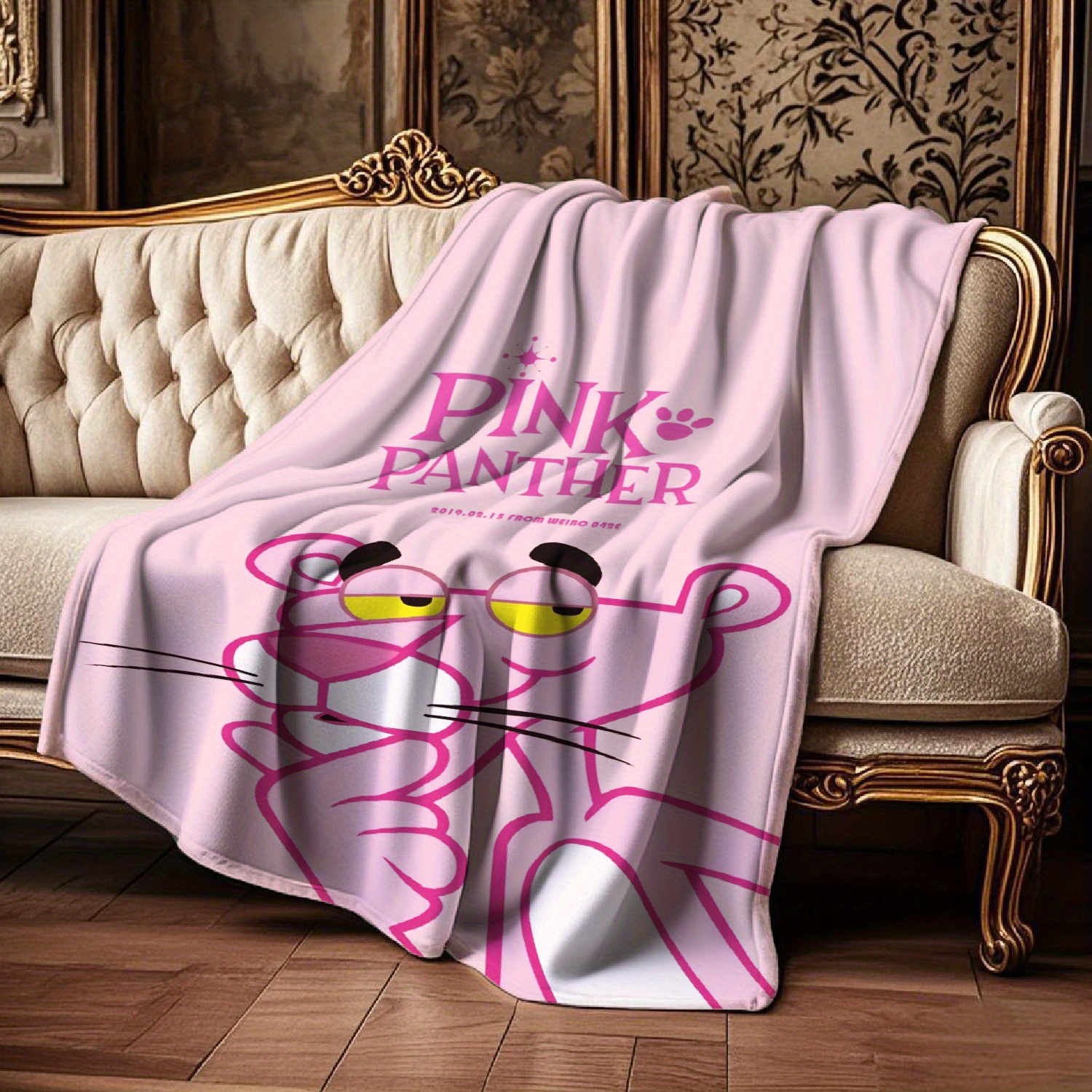 Fleece Blanket Super Soft Lightweight Throw with Vibrant Design,  Cozy Contemporary Bedding for Home Decor Fan Gifts