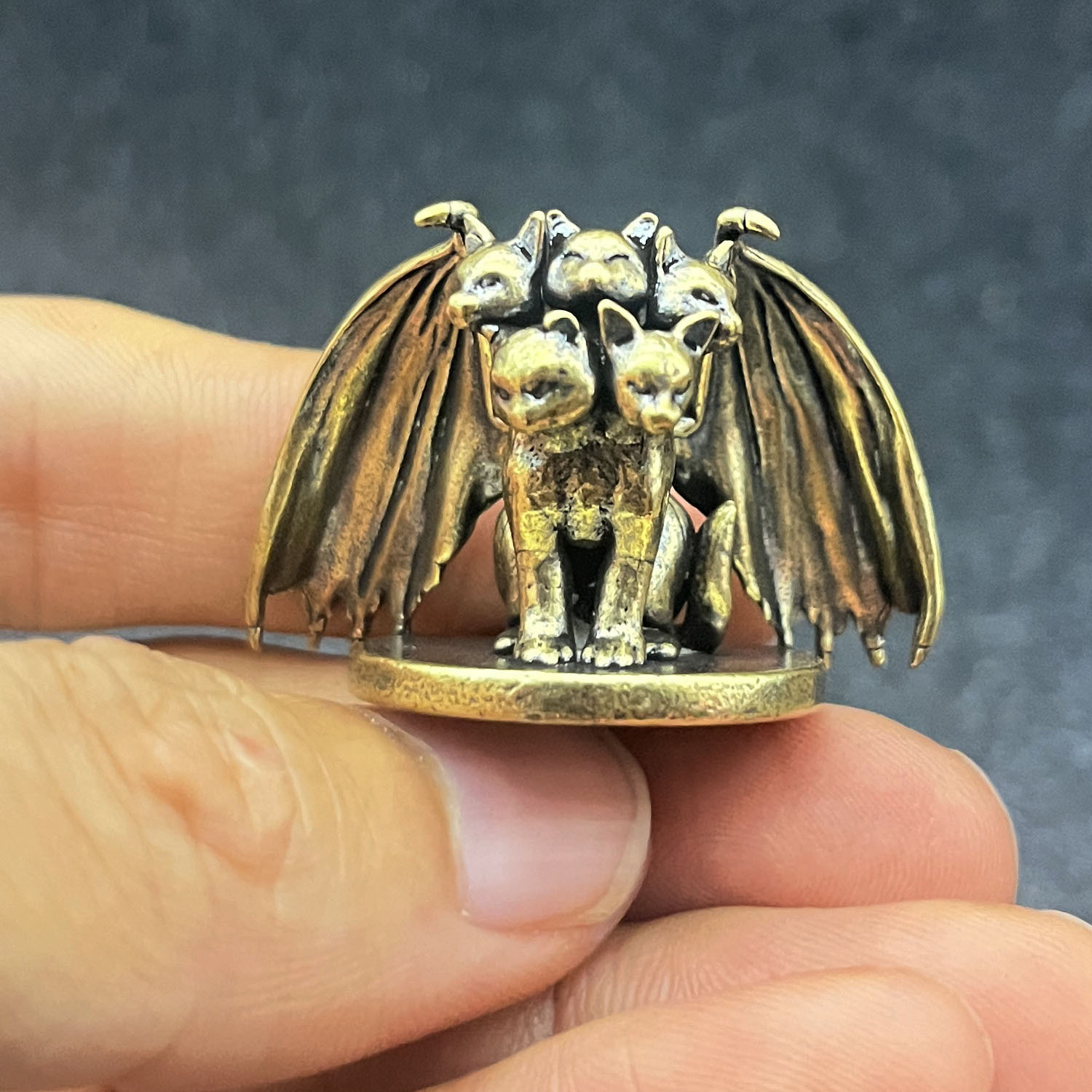 TEMU Halloween Decorative With 5 Cat Figurines, A Brass Statue For Office Desk And Living Room, Perfect For Holiday Decor And During Christmas