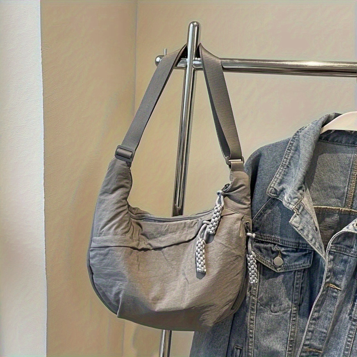 ★dumaro★ Dumpling medium cross bag silver MUSINSA | DUMARO Dumpling Medium Crossbody Bag / Silver