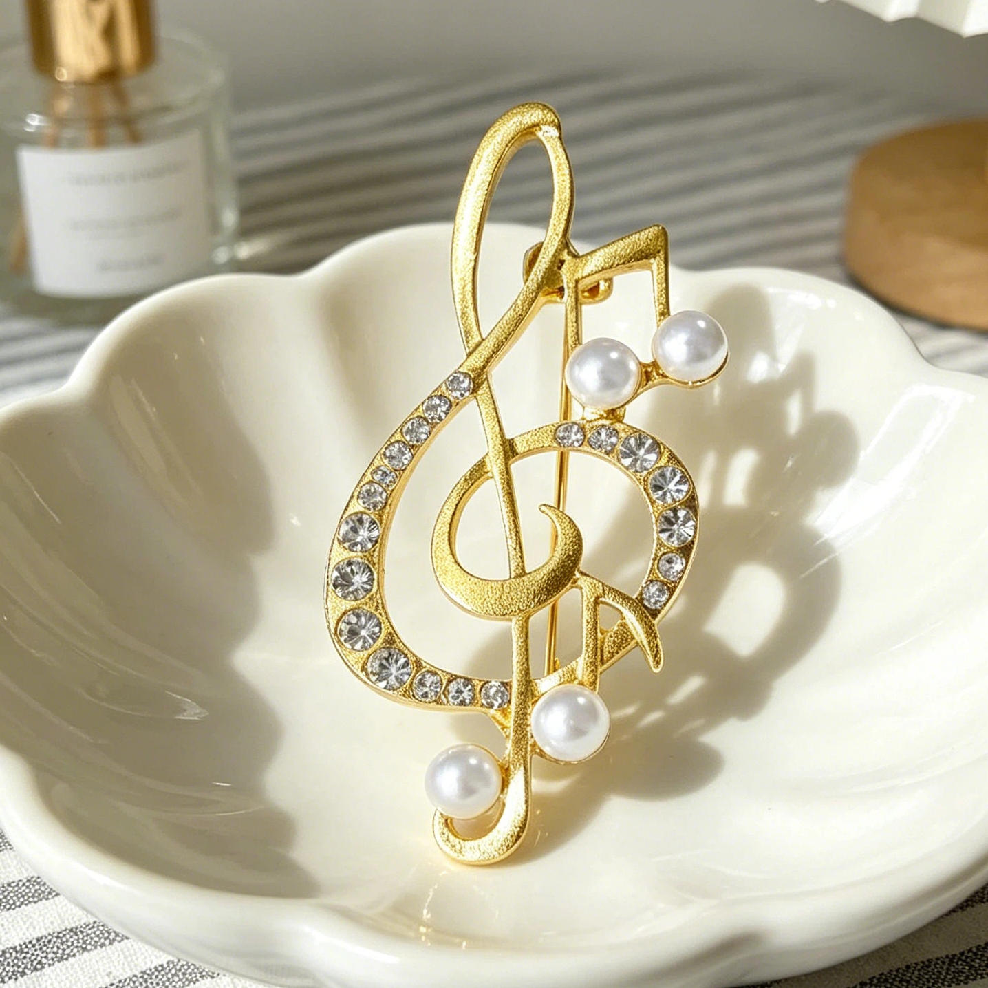 TEMU 1 broche elegante francés con estilo de nota musical, diseño versátil para mujer, ideal para fiestas, citas, vacaciones, y otras ocasiones