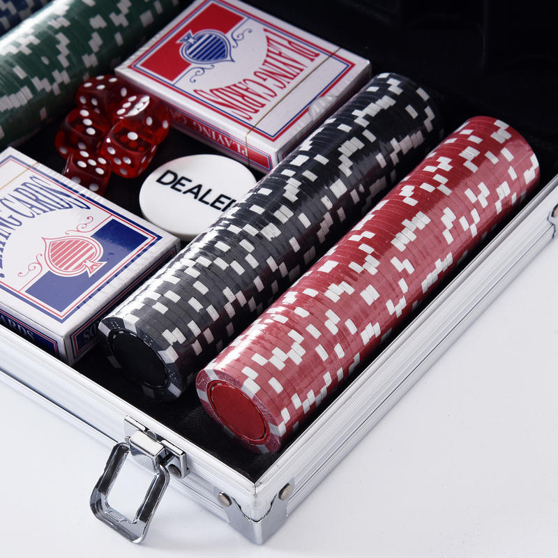 Complete Pokerset met 200 Pokerkaarten - Heavy-Duty Aluminium & Opbergdoos - 2 Decks Kaarten, 5 Dobbelstenen