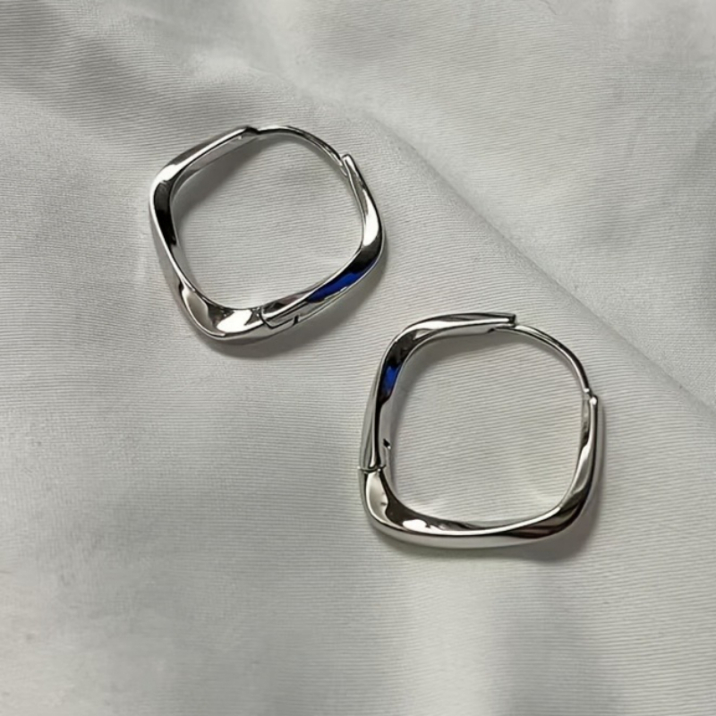TEMU Minimalist Square Hoop Earrings For Women Silvery Tone Polished Geometric Huggie Hoops Daily Casual Modern Jewelry Gift