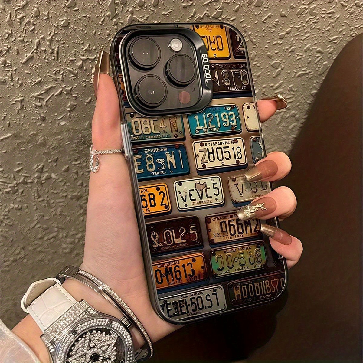 Vintage Car License Plate Pattern, Simple, Cute, Drop Resistant, Fingerprint Resistant, Easy to Clean And Protect Your Phone, Is an Excellent Gift for Yourself And Others! The Phone Case Is Suitable for Iphone 11~16 Pro/ Pro Max/ Plus.