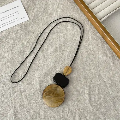 1pc bohemian long necklace with resin pendant elegant vintage style ideal for summer daily vacation wear sweater chain accessory vacation wear elegant pendant resin pendan