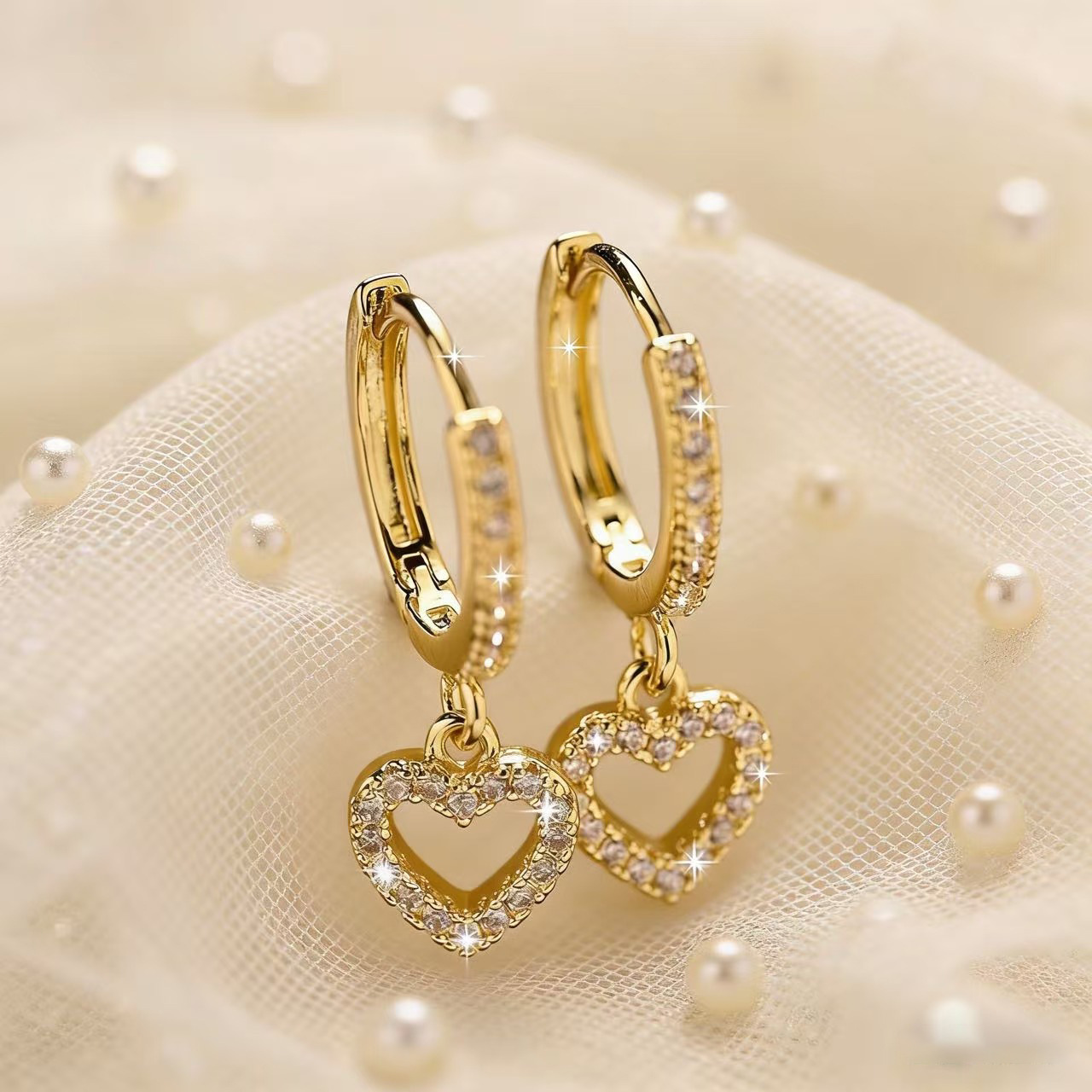 Women's Exquisite Heart Pendant Zirconia Earrings, Classic Style