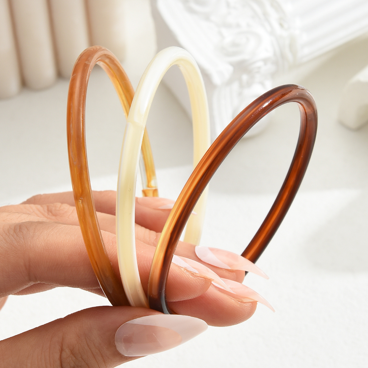 E-shop 3-teiliges Damen-Vintage-Minimalist-Armband-Schmuckset – Mehrschichtig stapelbar in Taupe – Ideal für , Partys, Hochzeiten, Geburtstage –