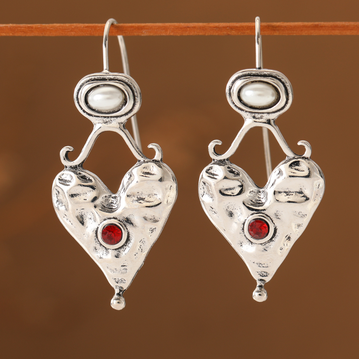 TEMU Vintage Distressed Inlaid Red Synthetic Synthetic Zirconia Heart-shaped Women's Pendant Earrings, Versatile Women's Earrings For Vacation,