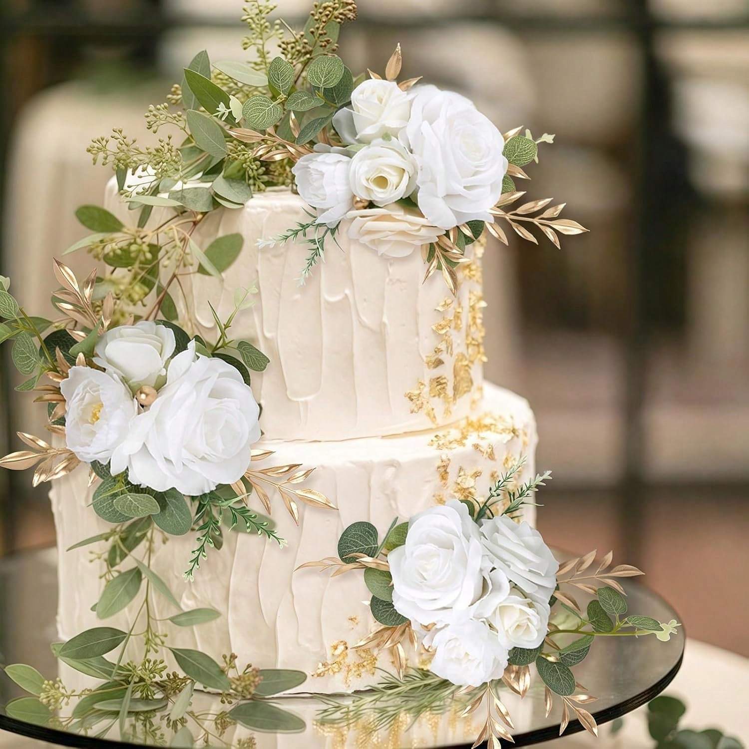 E-shop 3 Stück Weißer Stoff Hochzeitstorten-Topper mit Eleganten Kunstblumen – Realistische Blüten & Grün für Hochzeiten, Jubiläen, Geburtstagstorten –