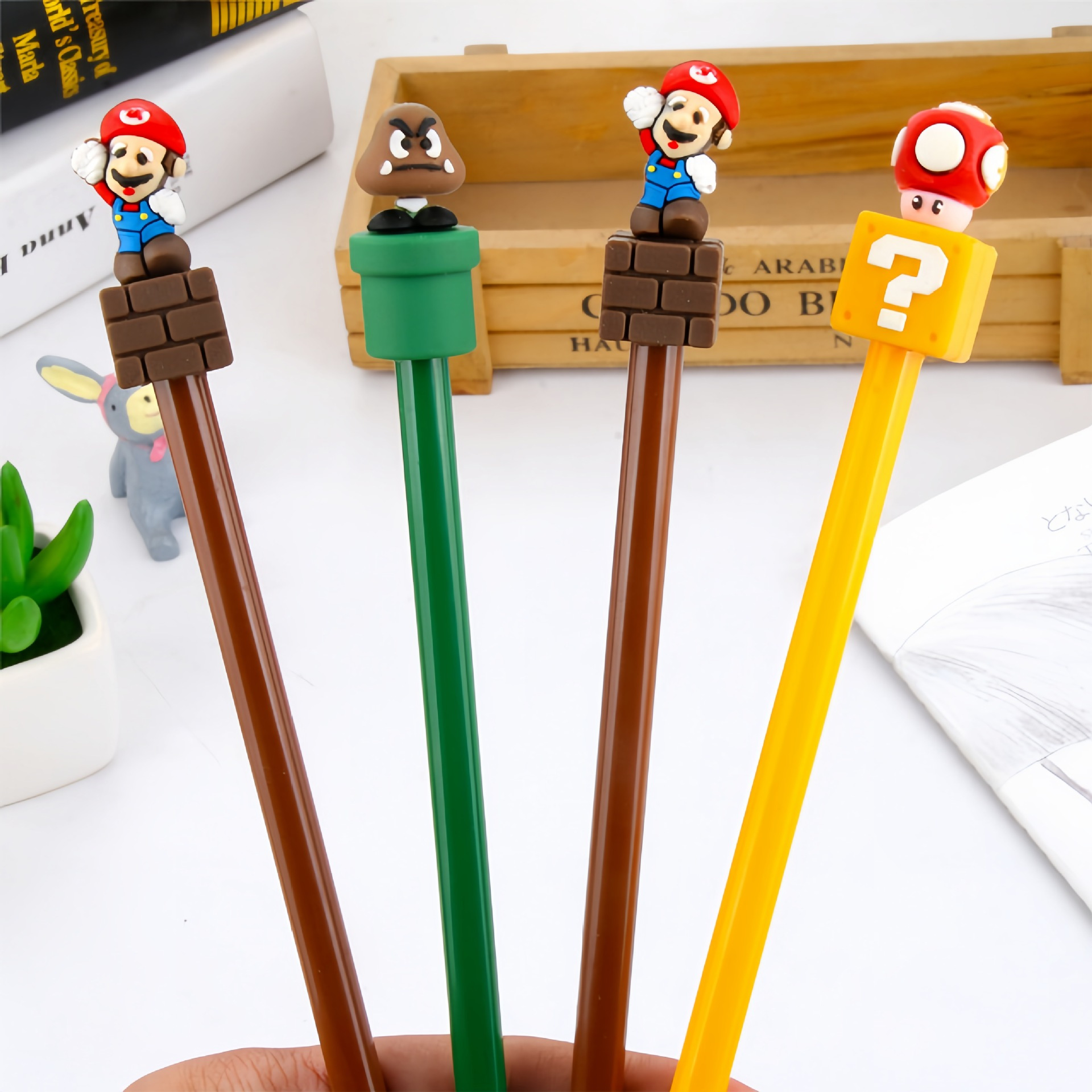 

6pcs Stylos Gel SUPER MARIO, Design de de Dessin Créatif, Pointe Fine 0.5mm, , Couleurs Assorties (Vert, Jaune), Matériau Plastique pour l'École et