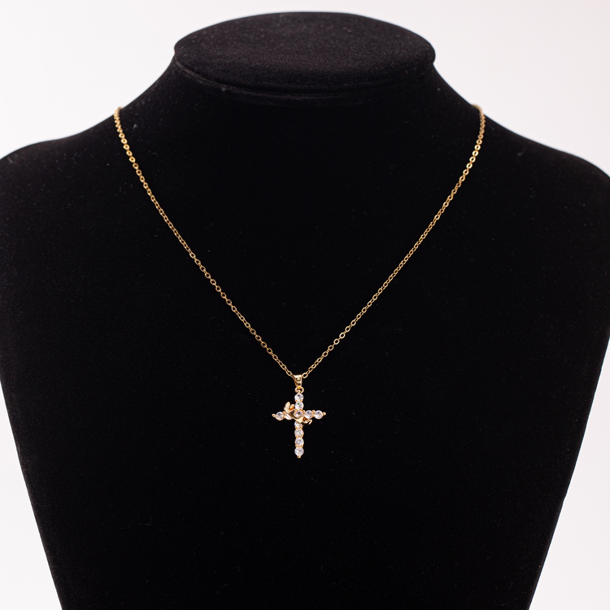 Light Luxury Crown and Cross Copper Pendant Necklace