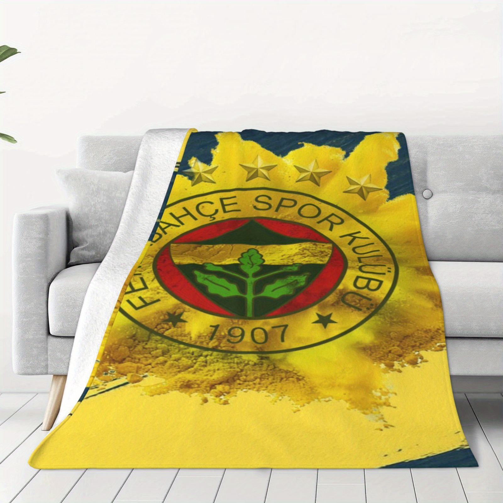 

Fenerbahce Themed Fleece Blanket - , Lightweight Throw For Sofa, Bed, Office, Travel - Polyester, With Club Emblem And Motto